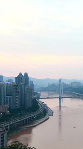 实拍重庆江岸城市素材水位上涨视频