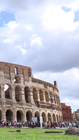意大利首都罗马著名历史建筑罗马斗兽场延时视频过渡镜头25秒视频