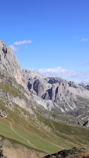 意大利多洛米蒂山区山脉刀锋山延时视频大自然24秒视频