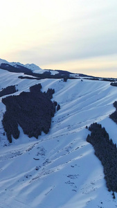 雪山峡谷日出日落北疆雪山视频