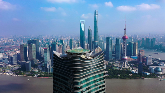 4K航拍上海地标白玉兰大厦视频