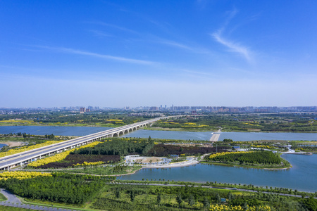 4K航拍正定自贸区滹沱河大桥视频