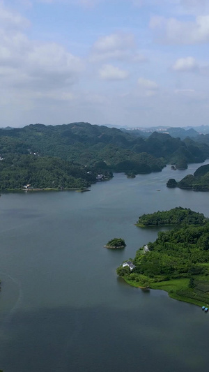 航拍贵州百花园千岛湖风景区观山湖56秒视频