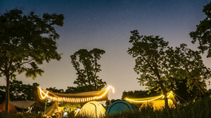 野外帐篷露营夜景星空8K延时摄影5秒视频