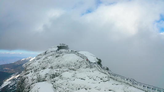 航拍雪景云雾视频