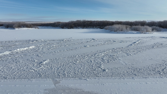 海拉尔河湿地寒冬冰封雪景视频