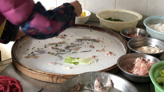 广东特色美食肠粉制作4K视频视频