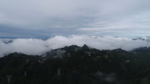 三峡大坝输送电力云海4K航拍46秒视频