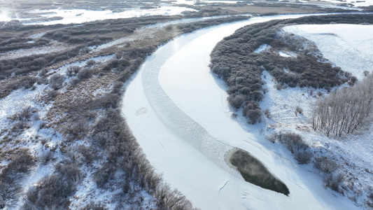 海拉尔河湿地寒冬冰封雪景视频