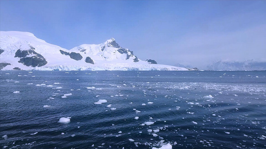 南极冰冻的大陆实拍视频