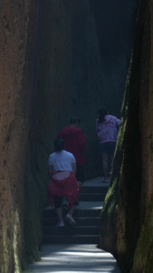 慢镜头升格拍摄素材湖南邵阳旅游5A景区崀山一线天慢动作视频