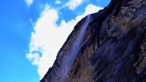 云南迪庆藏族自治州雨崩村神瀑景点4K8秒视频
