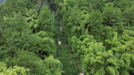 重庆北碚缙云山观光索道航拍视频