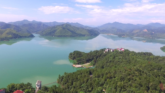 湖州市德清县对河口水库绿水青山水天一色自然生态环境视频