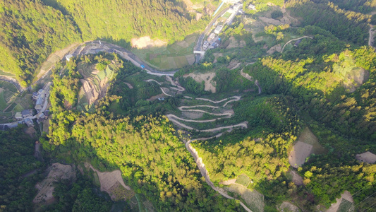 4K乡村山林田野道路航拍[两条道路]视频