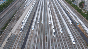 航拍城市交通轨道车站排列整齐万剑齐发的高铁动车列车4k素材58秒视频