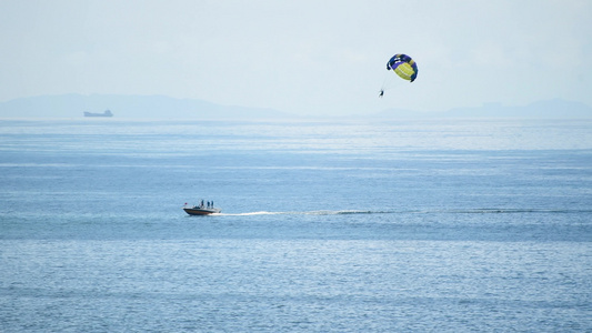 海上降落伞娱乐项目视频