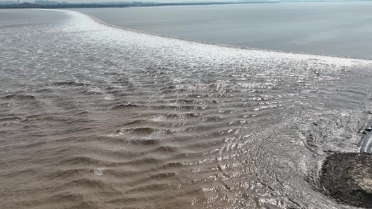 钱塘江浙江著名景点浪潮航拍大浪视频