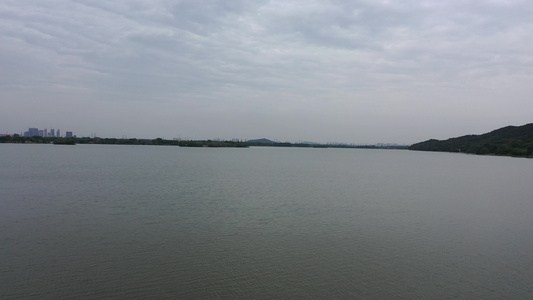 航拍中国湖北武汉东湖生态旅游风景区视频