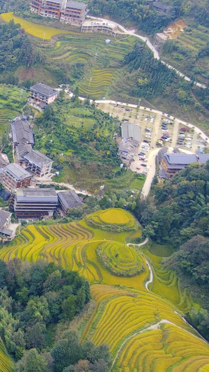 航拍喀斯特地貌龙脊梯田航拍梯田16秒视频