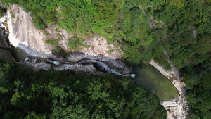 航拍5A河南尧山景区九曲瀑布视频41秒视频