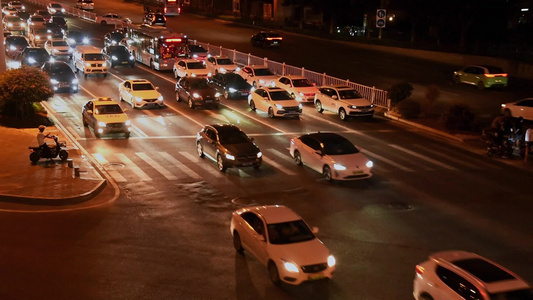 城市夜晚道路交通车流视频