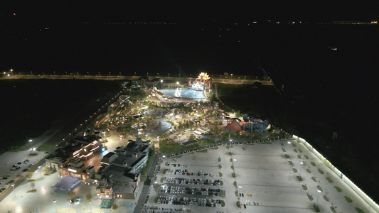 衡阳玛雅海滩水上乐园夜景游泳视频