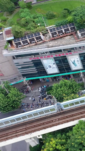 航拍上海地铁轻轨有轨电车视频