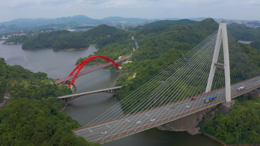 航拍贵州红枫湖大桥视频