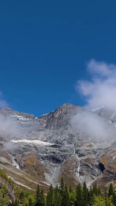 四川川西著名旅游景区四姑娘山景区玉兔峰自然风光视频