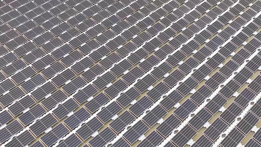 4K太阳能电板太阳能发电电力电网视频
