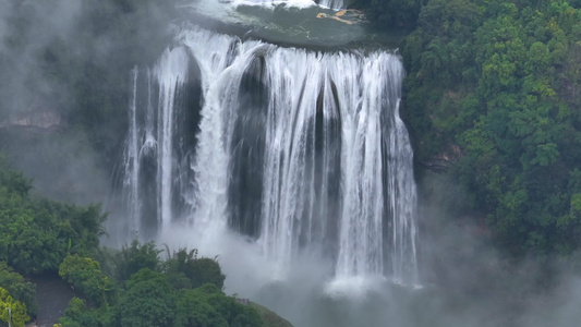 航拍贵州黄果树瀑布视频