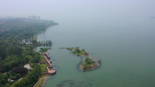 航拍河南平顶山市白龟湖湿地公园白龟山水库视频