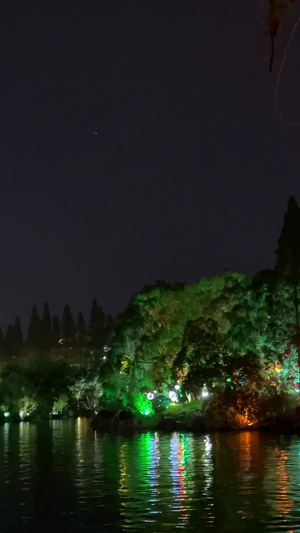 实拍两江四湖5A景区日月双塔夜景实拍日月双塔28秒视频