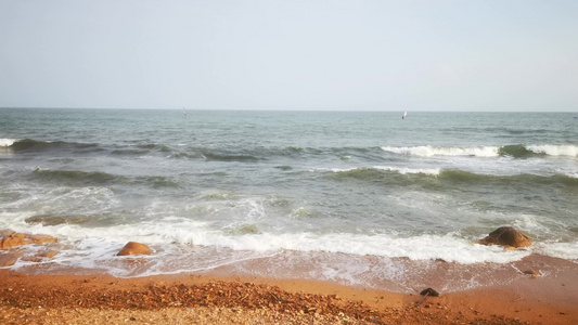 波涛汹涌的浪花视频