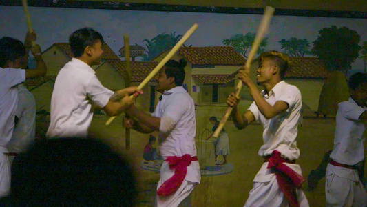 村落部落亚热带男人驱赶野兽狂欢舞蹈晚会视频