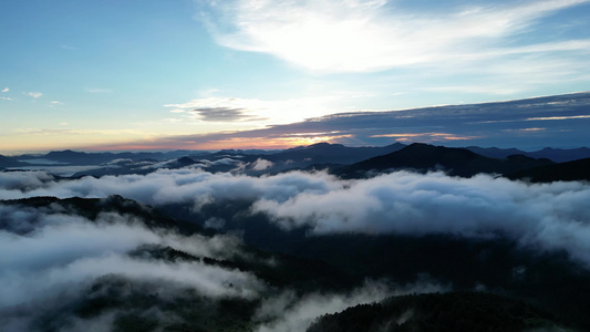 清晨山川云海日出彩霞自然风光航拍视频