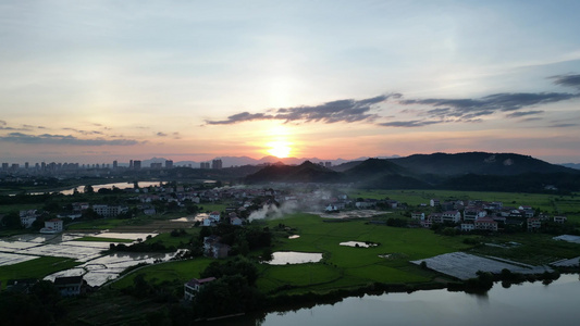 清晨山川云海日出彩霞自然风光航拍视频