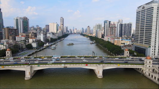 4k高清航拍广州荔湾区人民桥城市交通车流视频
