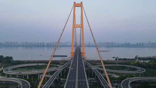 航拍风光城市长江江景立体交通过江通道道路武汉杨泗港长江大桥素材视频