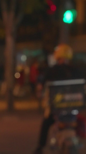 城市夜晚灯光道路虚焦五彩斑斓光斑交通车流素材道路素材视频