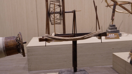 纺锤纺车梭子古代织布工艺视频