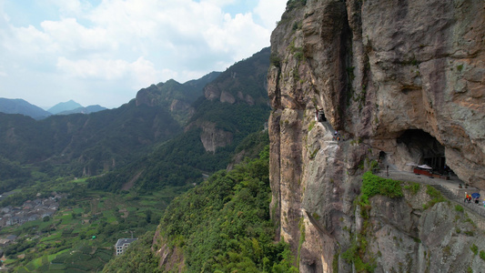 航拍5A景区雁荡山方洞景观区山脉自然风光视频视频