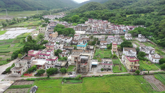 黄陂坑水库下民宿农田航拍视频