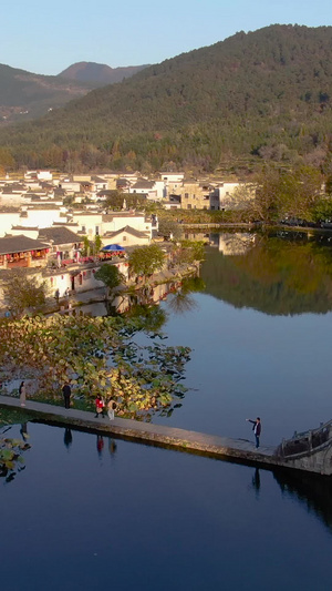 航拍著名旅游景区宏村南湖视频安徽旅游45秒视频