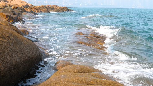 4K海浪拍岸视频