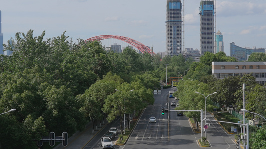 航拍城市天际线街景道路桥梁交通车流4k素材视频
