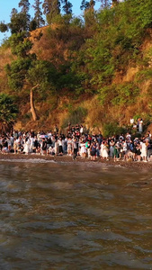 云南昆明海晏村日落休闲美女帅哥暑期旅行视频