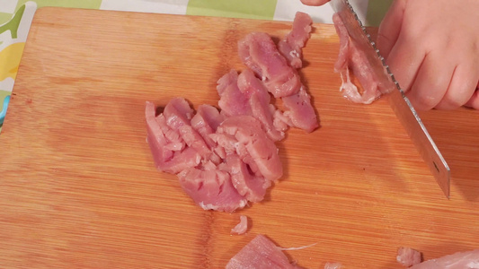 菜刀切里脊肉肉片瘦肉猪肉切肉视频