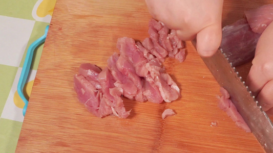 菜刀切里脊肉肉片瘦肉猪肉切肉视频